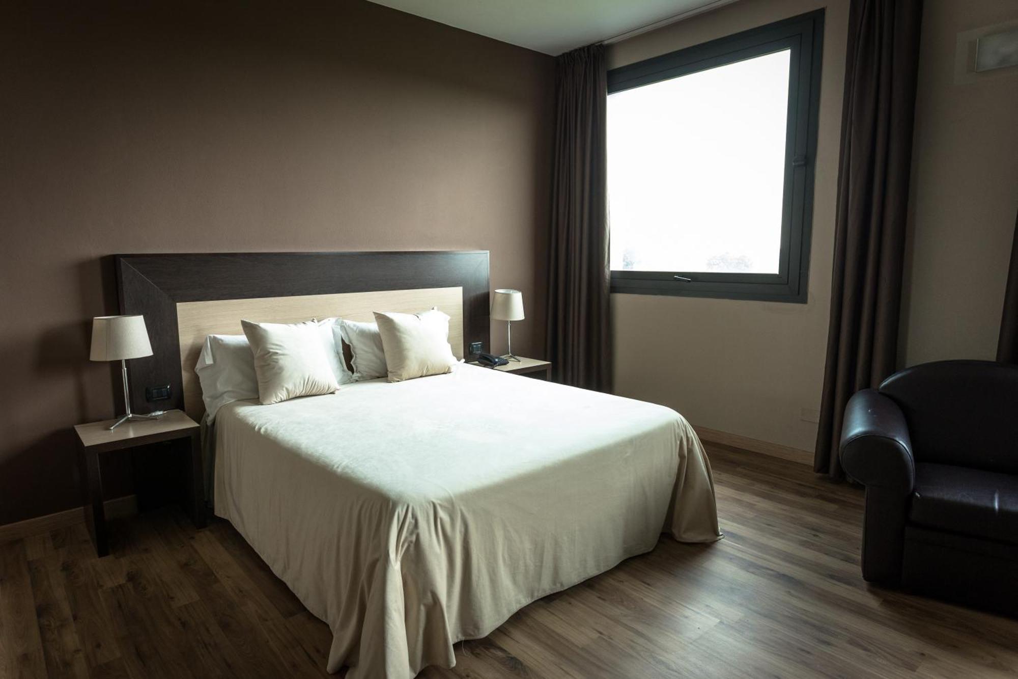 Hotel Don Camillo Brescello Dış mekan fotoğraf