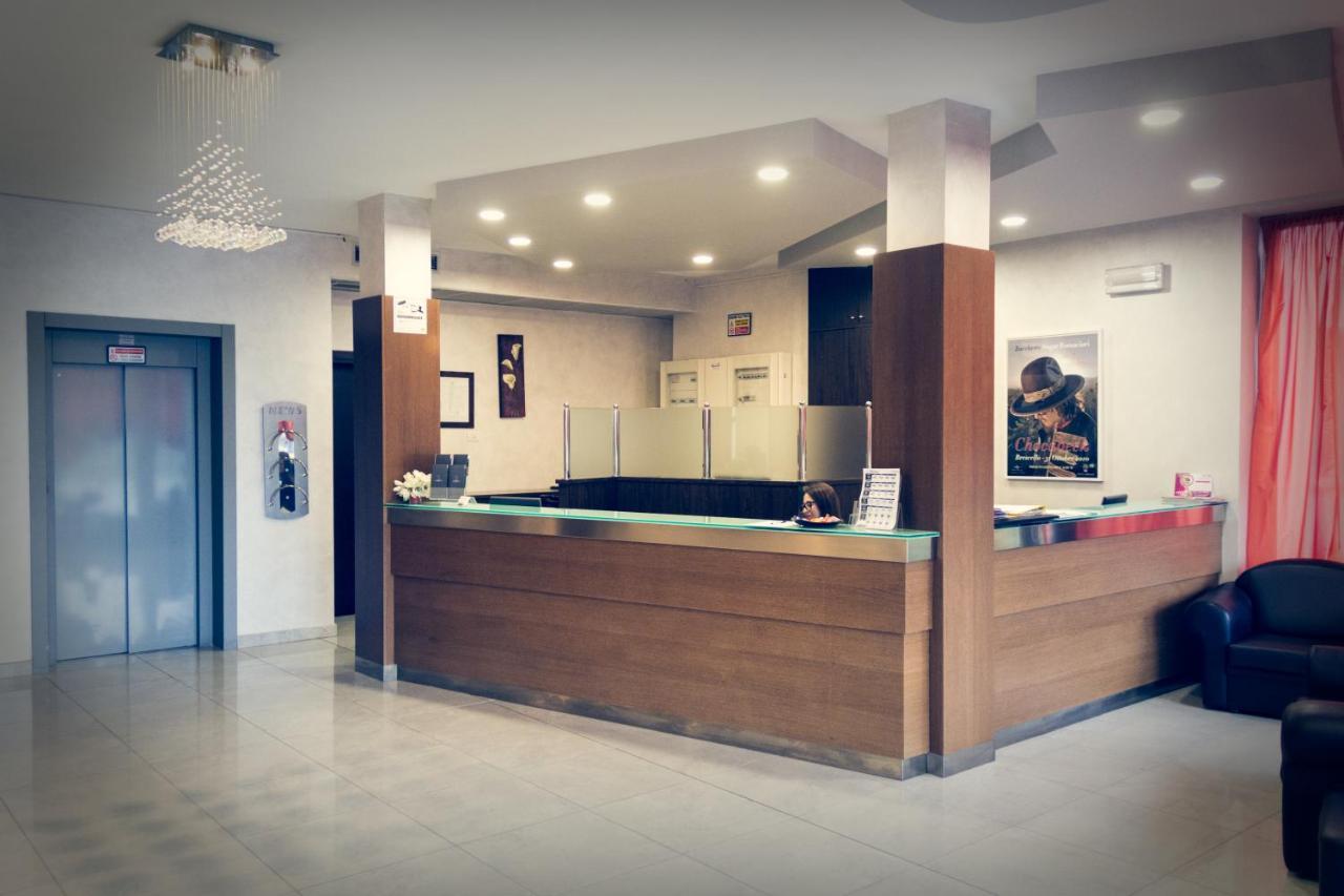 Hotel Don Camillo Brescello Dış mekan fotoğraf