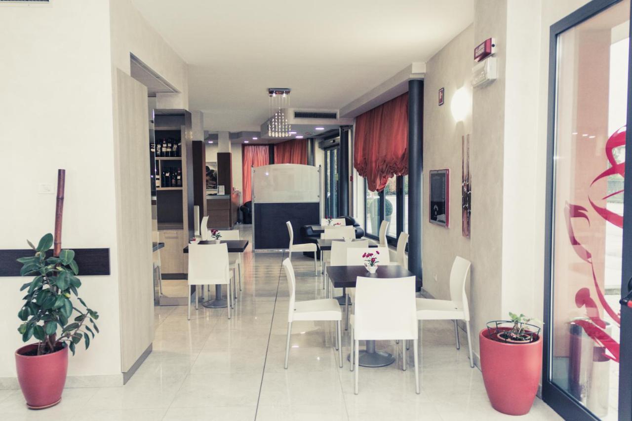 Hotel Don Camillo Brescello Dış mekan fotoğraf